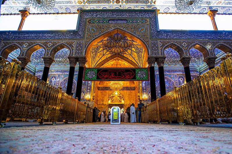 The entrance courtyard of Imam Hussein Shrine