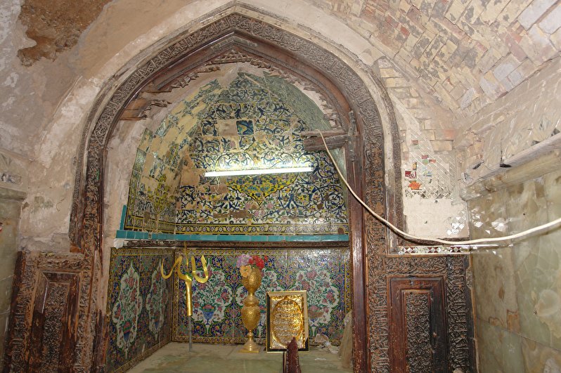 Destruction of the wall and door of the holy shrines of Samarra