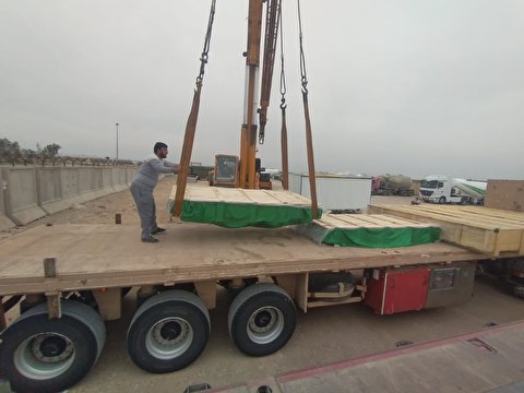 ارسال درب حرم مطهر حضرت مسلم در سالروز میلاد امیرالمومنین علیه السلام