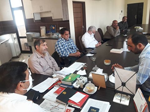 طبق جدول زمانبندی جلسات با مسئول دفتر ستادبازسازی  عتبات عالیات شهرستان و ۵ مسئول موکب دار  خمینی شهر