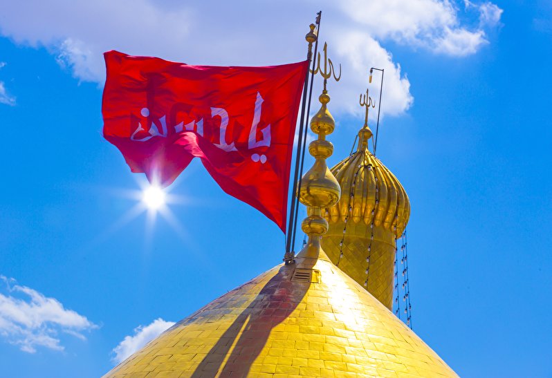 نمایی از گنبد مطهر امام حسین (ع)