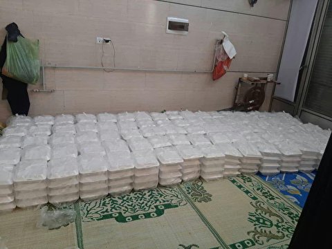 طبخ و توزیع 800 پرس غذای گرم در بین نیازمندان زنجانی/1500 بسته فرهنگی توزیع شد
