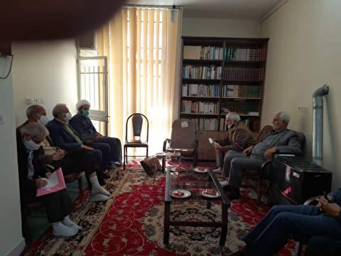 دیدار رئیس ستاد بازسازی عتبات عالیات استان اصفهان با هیات امنای ستاد عتبات شهرستان اردستان
