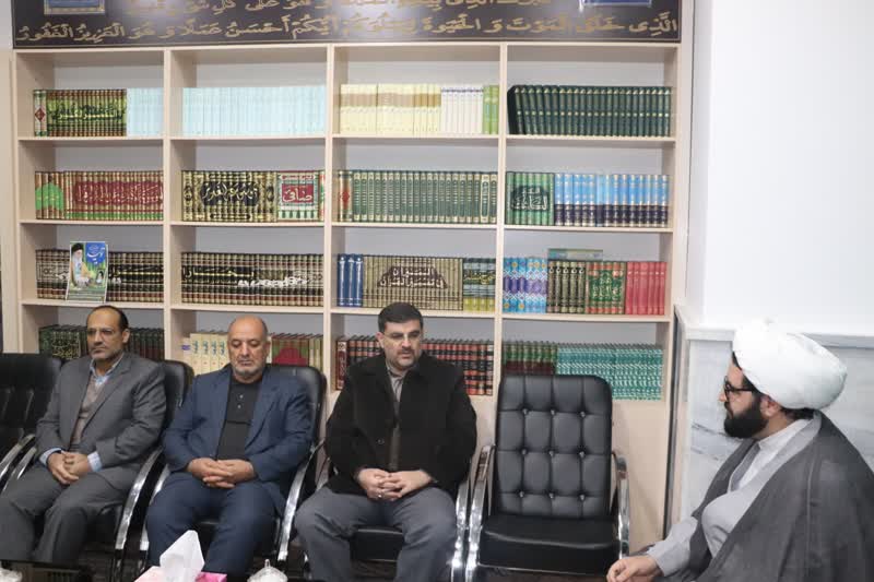 دیدار ریاست و اعضای  ستاد بازسازی عتبات عالیات استان کردستان با امام جمعه شهرستان قروه