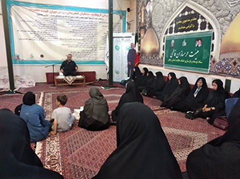 بازدید جمعی از بانوان زنجانی از کارگاه ساخت درب حرم مطهر سامرا