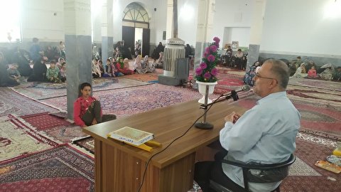 برگزاری جلسه معرفی ستاد به بانوان روستاهای بخش مرکزی شهرستان زنجان