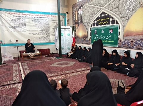 بازدید جمعی از بانوان زنجانی از کارگاه ساخت درب حرم مطهر سامرا