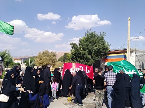 بخش انگوران شهرستان ماهنشان میزبان پرچم های متبرک حرم های مطهر امام حسین(ع) و حضرت ابوالفضل(ع)