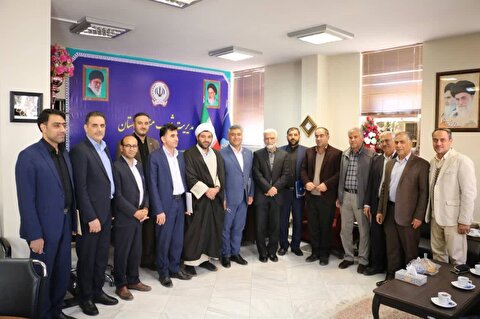 دیدار رئیس و اعضای ستاد توسعه و بازسازی عتبات عالیات استان با مدیرعامل بانک سپه لرستان