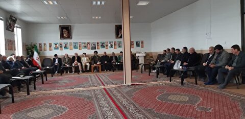 برگزاری جلسه ستاد توسعه و بازسازی عتبات عالیات شهرستان خدابنده با حضور جمعی از خیرین