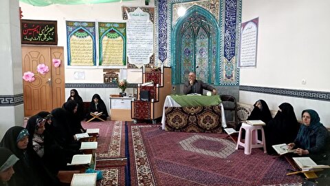 معرفی ستاد در جلسات قرآنی ماه مبارک رمضان بانوان زنجان