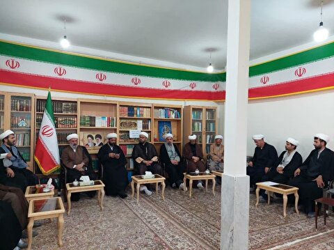 معرفی ستاد در جمع علماء و روحانیون خرمدره