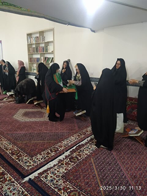 معرفی ستاد در جلسات قرآنی ماه مبارک رمضان بانوان زنجان