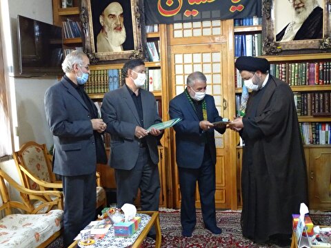 دیدار با امام جمعه محترم شهرستان های چالدران و ماکو و بازدید و بررسی نحوه مشارکت و بازسازی و توسعه اعتاب مقدس