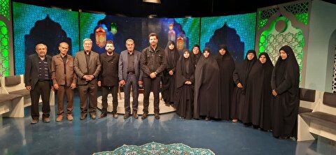حضور معاونین اربعین و فرهنگی روابط عمومی عتبات عالیات کهگیلویه و بویراحمد با جمعی از موکبداران در برنامه زنده تلویزیونی قرار