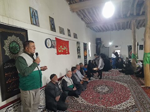 اهالی روستای تک آغاج شهرستان ماهنشان ، میزبان پرچم متبرک حرم مطهر امام حسین(ع)