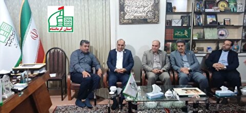دیدار مدیر عامل و معاونین محترم بانک تجارت استان کرمانشاه با ریاست ستاد توسعه و بازسازی عتبات عالیات استان