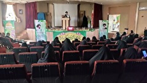مشارکت بانوان خیر اهوازی در کاشی کاری صحن عقیله بنی هاشم(س)