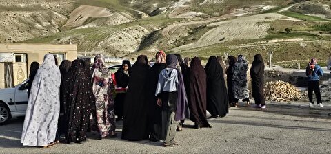 اهالی روستای گندی شهرستان ماهنشان ، میزبان پرچم متبرک حرم مطهر امام حسین(ع)