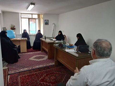 برگزاری جلسه برنامه ریزی همایش طلایه داران ساخت صحن حضرت زینب(س) کربلای معلی