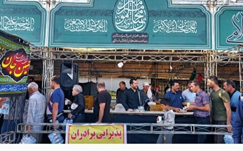 گزارش خبر سیما از خدمات دهی مواکب به زائران اربعین حسینی در داخل کشور+فیلم