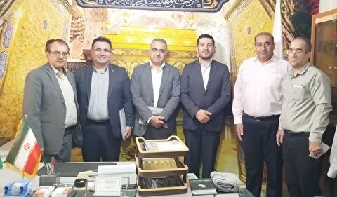 دیدار مدیریت شعب بانک قرض‌الحسنه مهر ایرانیان با رئیس ستاد توسعه و بازسازی عتبات عالیات استان لرستان