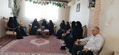 دیدار با خادمان افتخاری ایثارگر ستاد توسعه و بازسازی عتبات عالیات