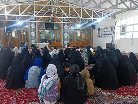 برگزاری اولین نشست هیئت بانوان حرم ساز فاطمی شهر قیدار شهرستان خدابنده