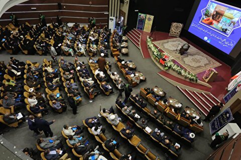 فیلم گزارش مستند همایش ساخت ، توسعه و بازسازی عتبات عالیات در گذر تاریخ 3