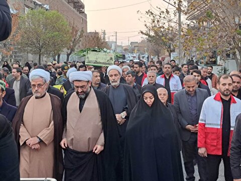 برگزاری آیین تشییع پیکر مطهر شهید گمنام دوران دفاع مقدس در شهر پلدشت