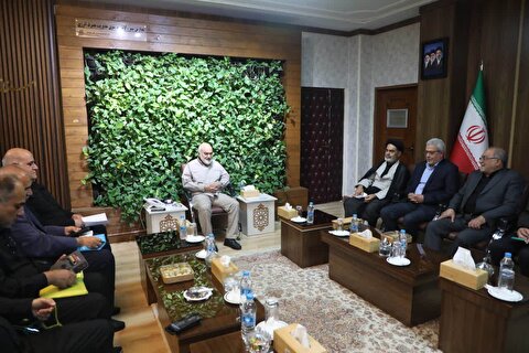 دیدار مهندس جلال مآب رئیس ستاد توسعه وبازسازی عتبات عالیات کشور با استاندار خوزستان