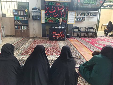 معرفی ستاد در روضه ها و هیئات مذهبی بانوان روستاهای شهرستان زنجان